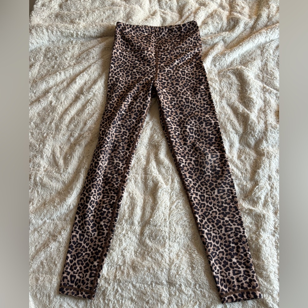 Leopard print leggings